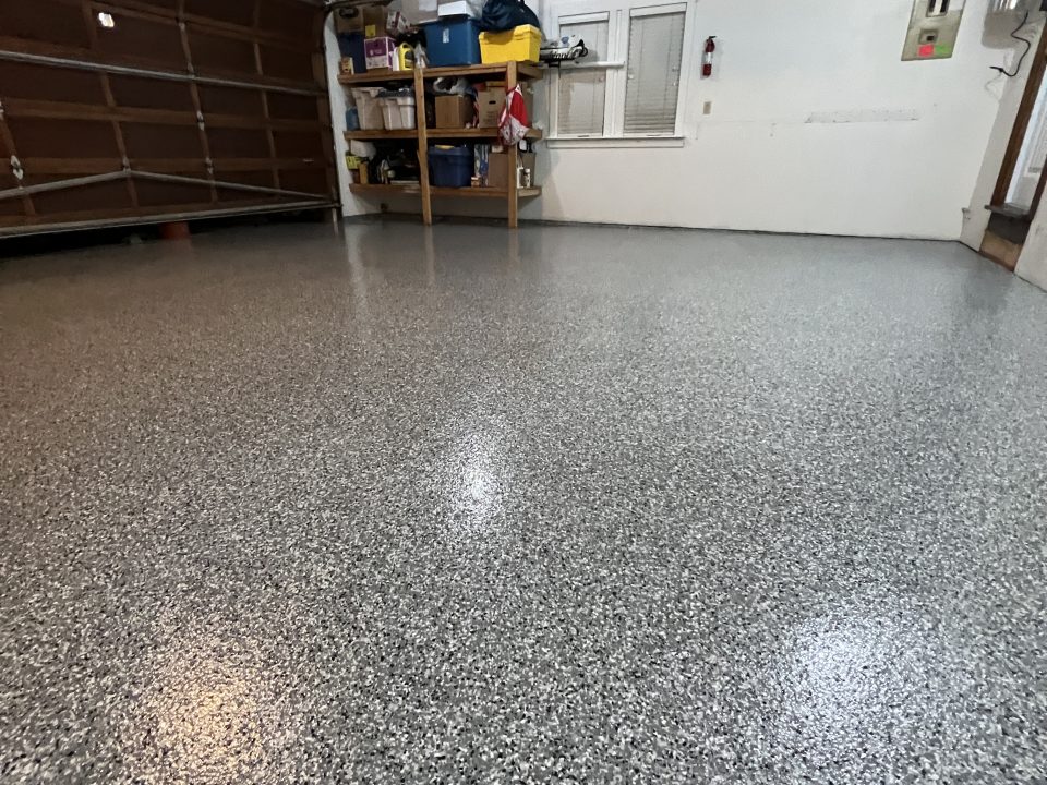 Epoxy flooring in House in Vancouver